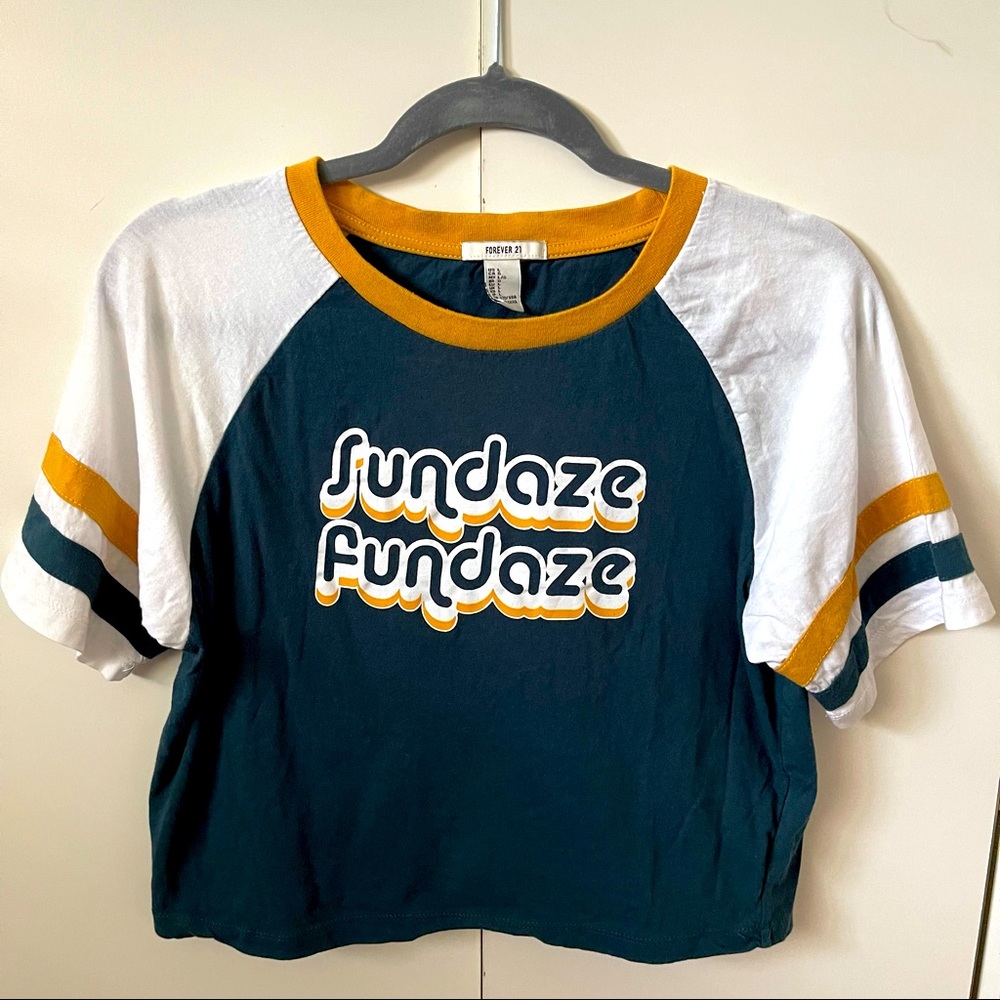 Forever 21 tee shirt. Sz: large. Sundaze fundaze